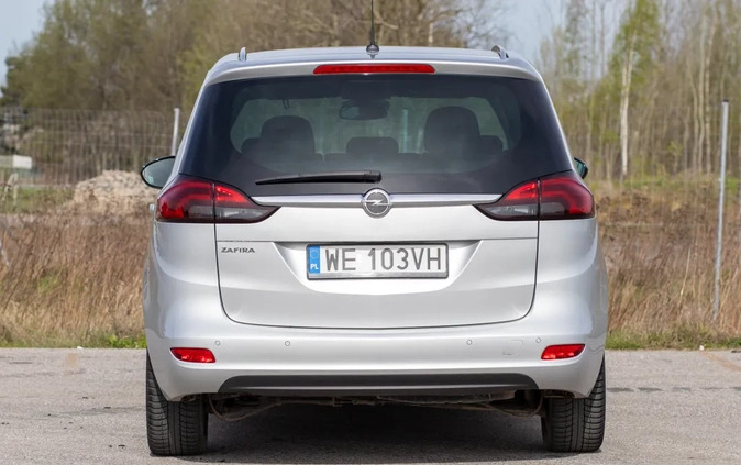 Opel Zafira cena 59900 przebieg: 154998, rok produkcji 2018 z Janikowo małe 781